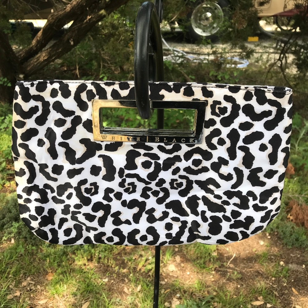 White House Black Market Clutch